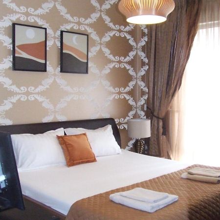 Family Retreat Politehnica Park Apartman Bukarest Kültér fotó