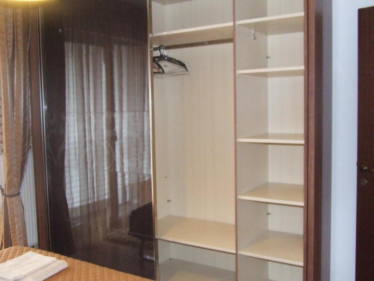 Family Retreat Politehnica Park Apartman Bukarest Kültér fotó