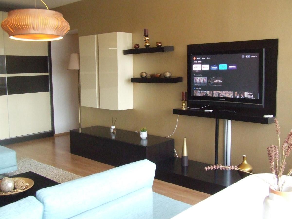 Family Retreat Politehnica Park Apartman Bukarest Kültér fotó