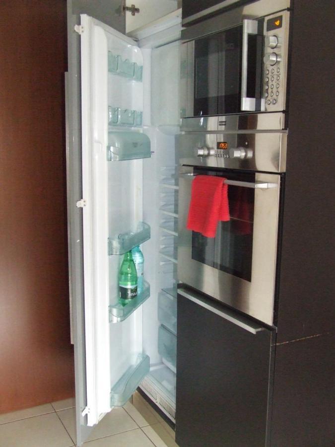 Family Retreat Politehnica Park Apartman Bukarest Kültér fotó