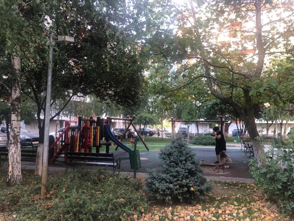 Family Retreat Politehnica Park Apartman Bukarest Kültér fotó